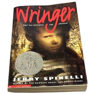 Wringer Book by Jerry Spinelli copyright 1997 Scholastic Inc paperback READ